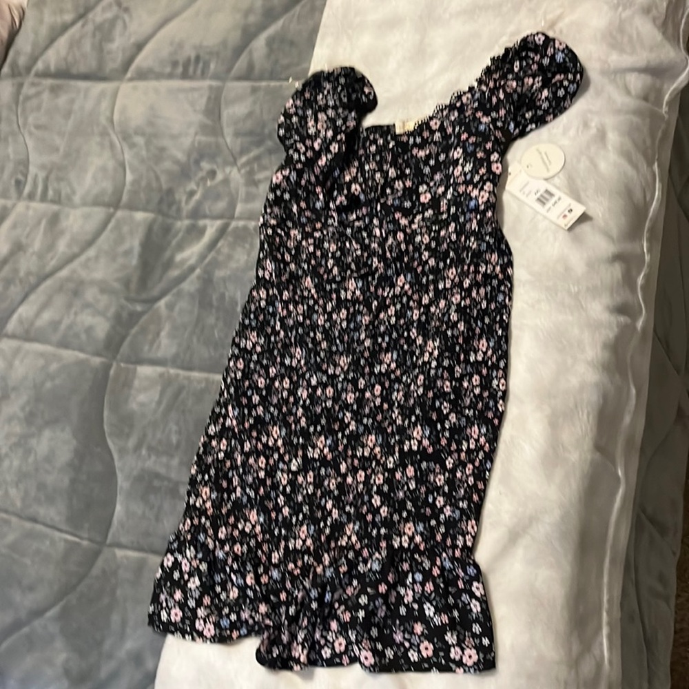 Black floral rutched bodycon dress